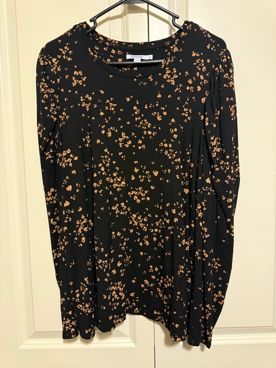 Chico's Tops - Chico's Black Long-Sleeve Tee with Tan Subtle Cheetah Print